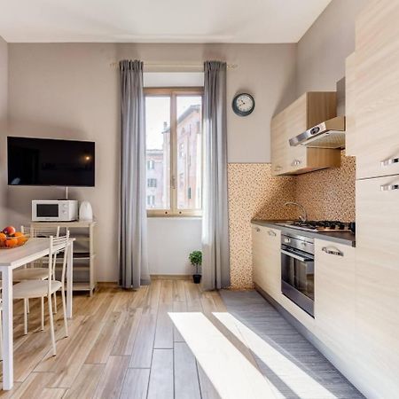 Bright And Spacious 2Bdr Apartment Roma Esterno foto